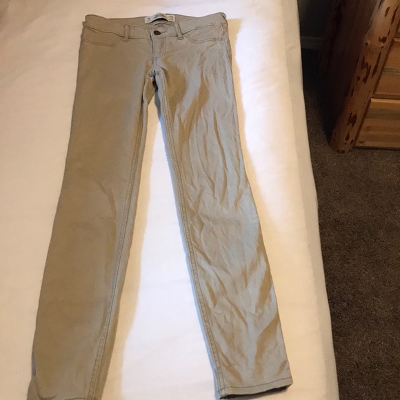 hollister khaki pants - Picture 3 of 3